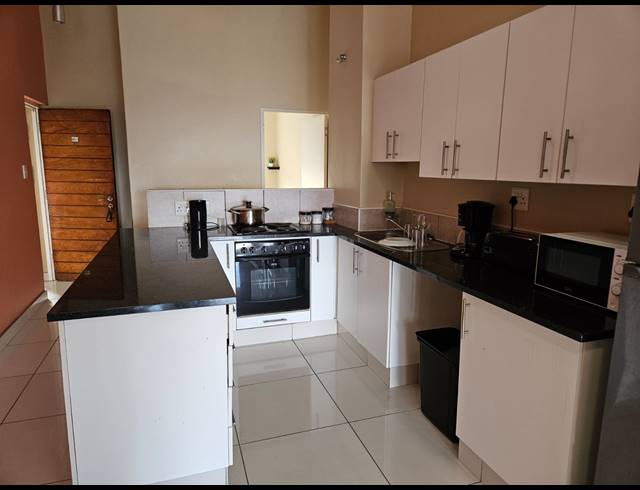 3 BEDROOM FLAT FOR SALE IN WINKLESPRUIT
